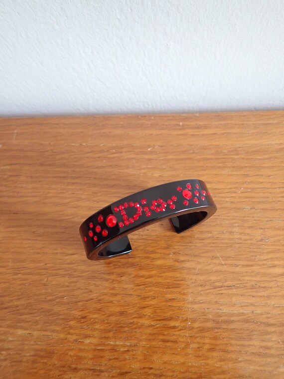 Bracelet Manchette Dior Noir Strass Rouges - image 4