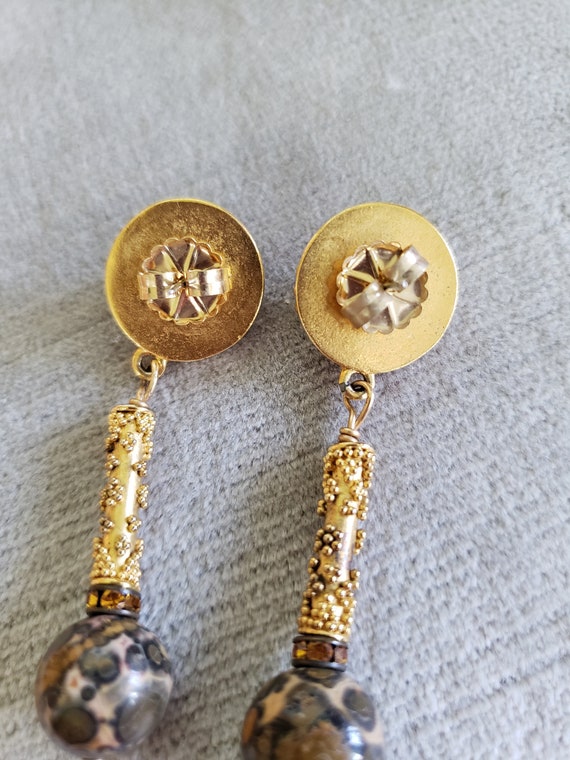 Vintage Leopard Agate Drop Earrings, Gold Metal E… - image 5