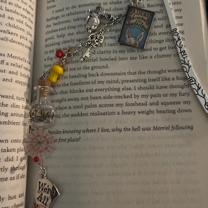 Alice In Wonderland Bookmark Charm