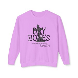 Felpa Dry Bones, Felpa cristiana di Halloween, Maglione della fede, Felpa con versetto della Bibbia, Ezechiele 37:4, Abbigliamento spirituale, 100% cotone Neon Violet