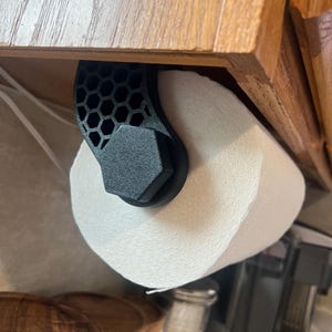 Suporte para papel toalha embaixo do armário com trava magnética de giro rápido - Acessórios e decoração de cozinha