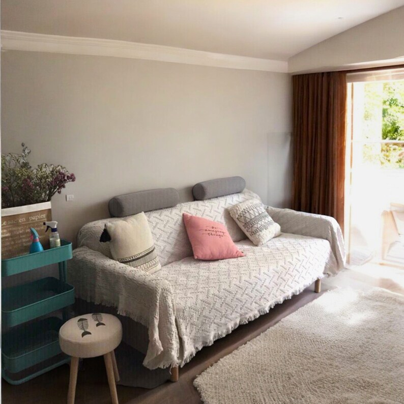 Cozy Green Knitted Sofa Cover, Perfect for Living Room or Bedroom Decor