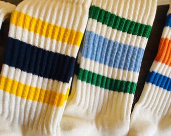 Happy Socks - calzini neri con righe multicolori Happy Socks - calzini neri con righe multicolori
