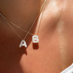 Collar con letras de burbujas 3D de plata pavé, collar de burbujas personalizado, regalo personalizado para ella, colgante de diamantes pavé, collar de globo
