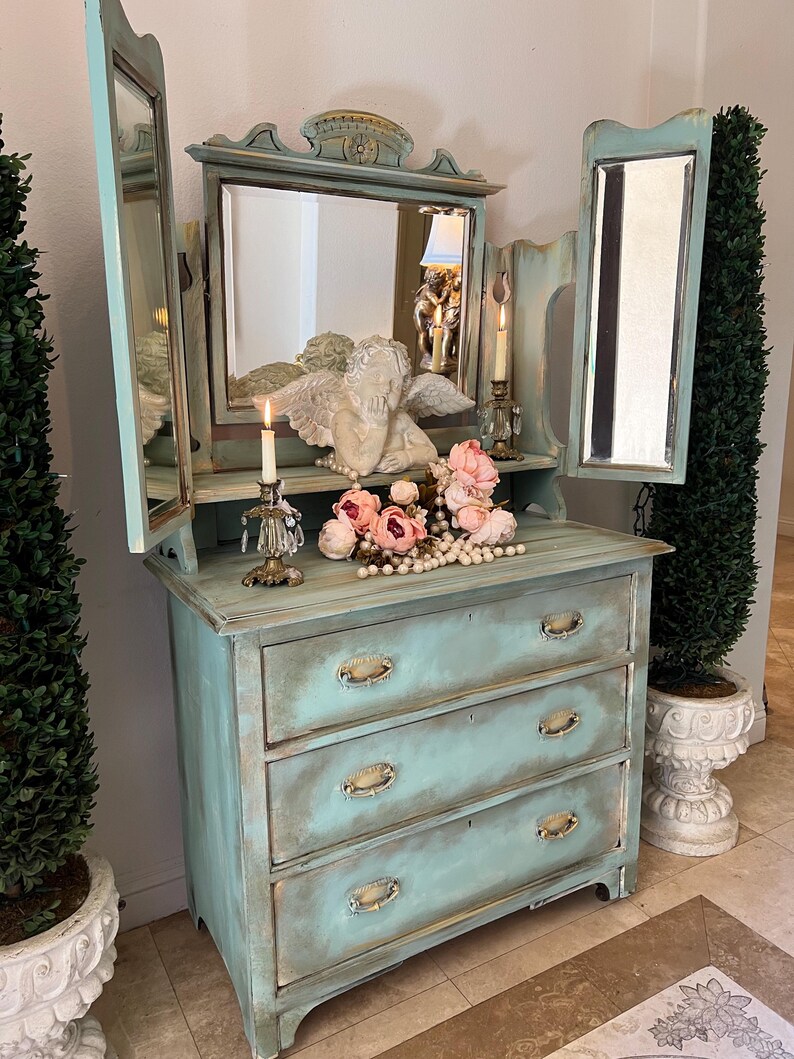 Beautiful Vintage Dresser - Etsy