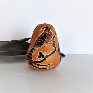 Vintage Peruvian Folk Art Gourd: Hand-Painted Whimsical Birds