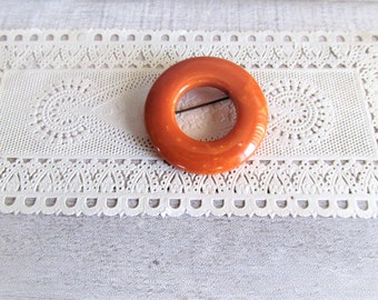 Bakelite Open Circle Brooch Pinback Caramel Color Mottled Orange Bakelite Pin Wearable Art Pin