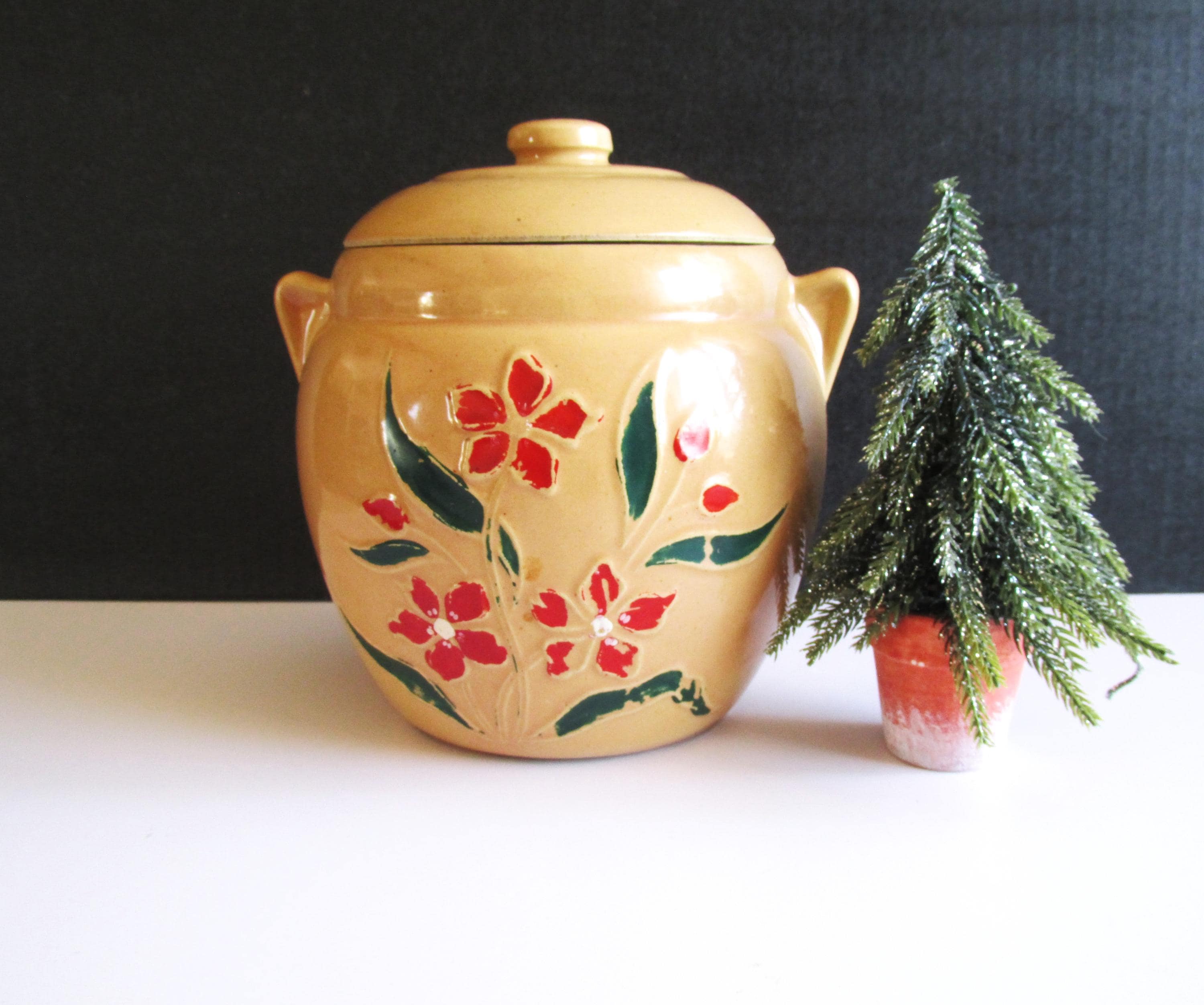 Vintage Ransburg Pottery Cookie Biscuit Jar With Lid 1940's