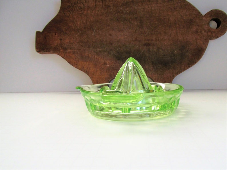 Green Uranium Glass Citrus Juicer Reamer Green Depression Etsy