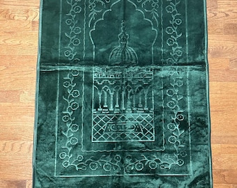 Emerald Green Sajdah