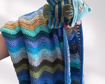 Blue ocean blanket and fish toy set