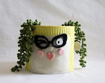 Face planter or vase