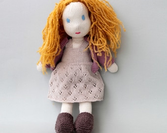 Lola – Padrão de boneca de malha inspirado em Waldorf PDF