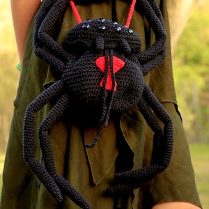 Spider Crossbody Crochet Bag, purse, spider bag, unique, crochet spider bag, spider accessory
