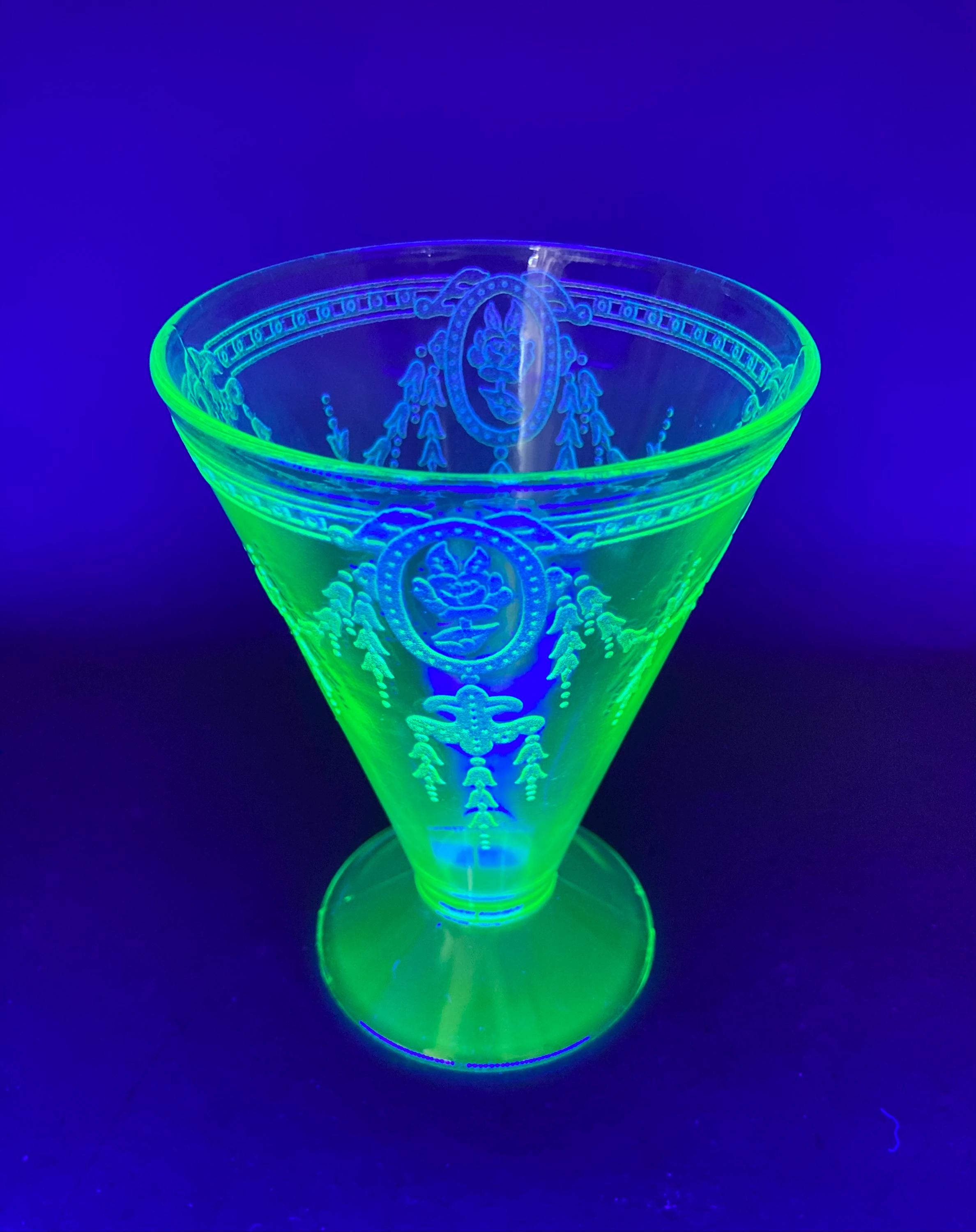Uranium glass tumbler - Etsy 日本