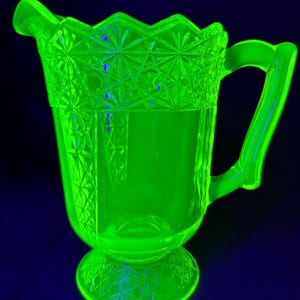 Mosser Vaseline Queen Water Pitcher