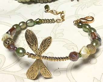 Dragonfly Bracelet, Wire Bracelet, Beaded Bracelet, Dragonfly, Insect Jewelry, Boho Style, Made in USA,