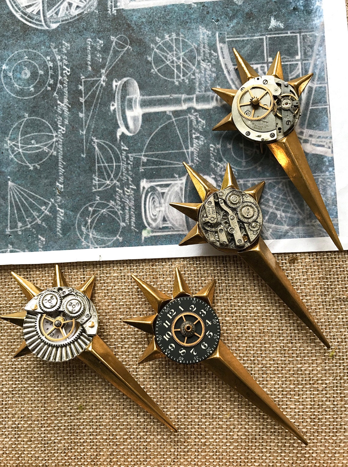 Broche Steampunk Com Borlas, Corrente, Broche De Flor Preto