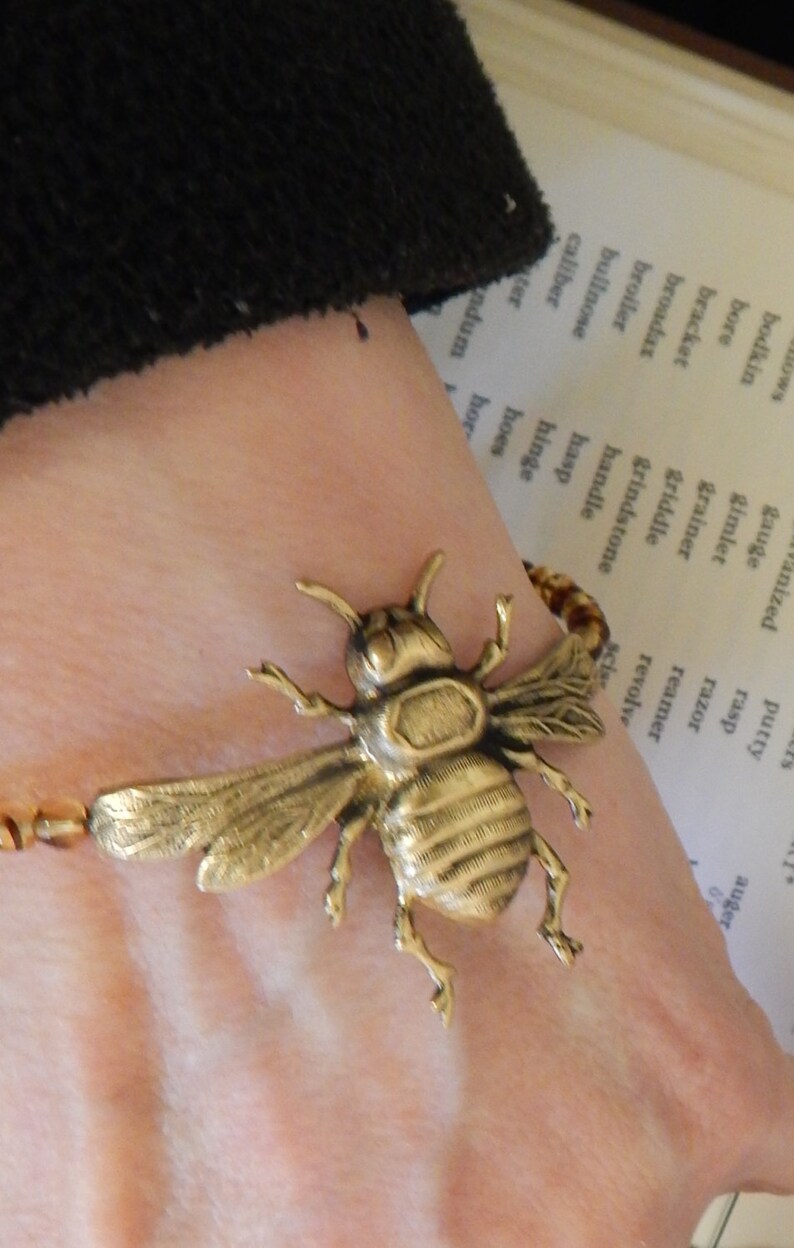 Bee Bracelet Bee Lover Jewelry Bumble Bee Memory Wire Etsy