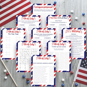 Puede incluir: Una colecci&oacute;n de hojas de juego con tem&aacute;tica del 4 de julio con bordes rojos, blancos y azules. Los juegos incluyen trivia, I Spy y Tic Tac Toe. Banderas americanas y bolas decorativas est&aacute;n esparcidas.