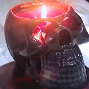 Bleeding Skull Candle, Horror Themed Halloween Decor, Spooky Creepy Scented Skull, Blood Dripping Handmade Gothic Candle