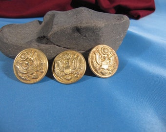 ANTIQUE BUTTONS,Great Seal of the United States of America set of three buttons by handy button machine company New York Brass Military