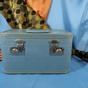 Antique Utility Suitcase, Retro Cosmetic Bag, Vintage Suitcase, Vintage Train Case, Old Cosmetic Bag, 70s Train Case, Antique Travel Case