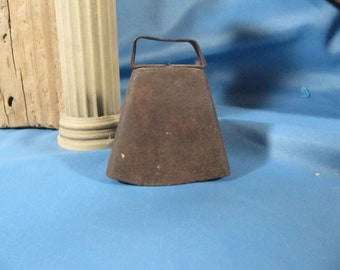 ANTIQUE COW BELL, Copper Antique Cow Bell, large size, All Copper Antique Farm animal cow bell, 3 inch pure copper cow bell working clapper