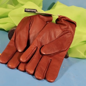 LADIES LEATHER GLOVES, cashmere lined, new old stock, brown soft leather vintage leather gloves,like new gloves of leather glam gloves