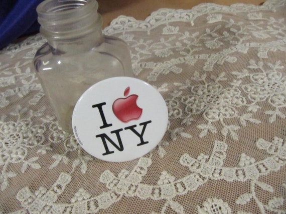 I LOVE NEW YORK Vintage Pin Back Pin Badge memora… - image 6