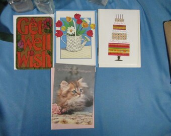 CARTÕES DE FELICITAÇÃO VINTAGE feitos na América, 12 cartões de felicitações diversos com envelopes, feitos nos EUA, uma dúzia de cartões de aniversário, cartões de melhoras, bilhetes