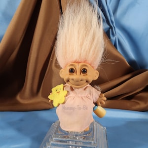 MOTHER TROLL DOLL, Authentic Russ Troll with Pink Hair 3 inches tall , Russ Doll vintage Troll in Mommy to be Troll Doll, Expecting Mother