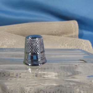 VINTAGE 10 THIMBLE thimble  Vintage finger thimble,sewing thimble antique size 10 stainless steelthimble, number 10 metal thimble, shiny thi