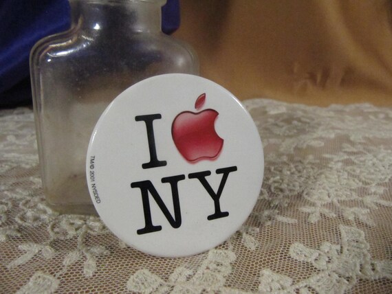 I LOVE NEW YORK Vintage Pin Back Pin Badge memora… - image 5