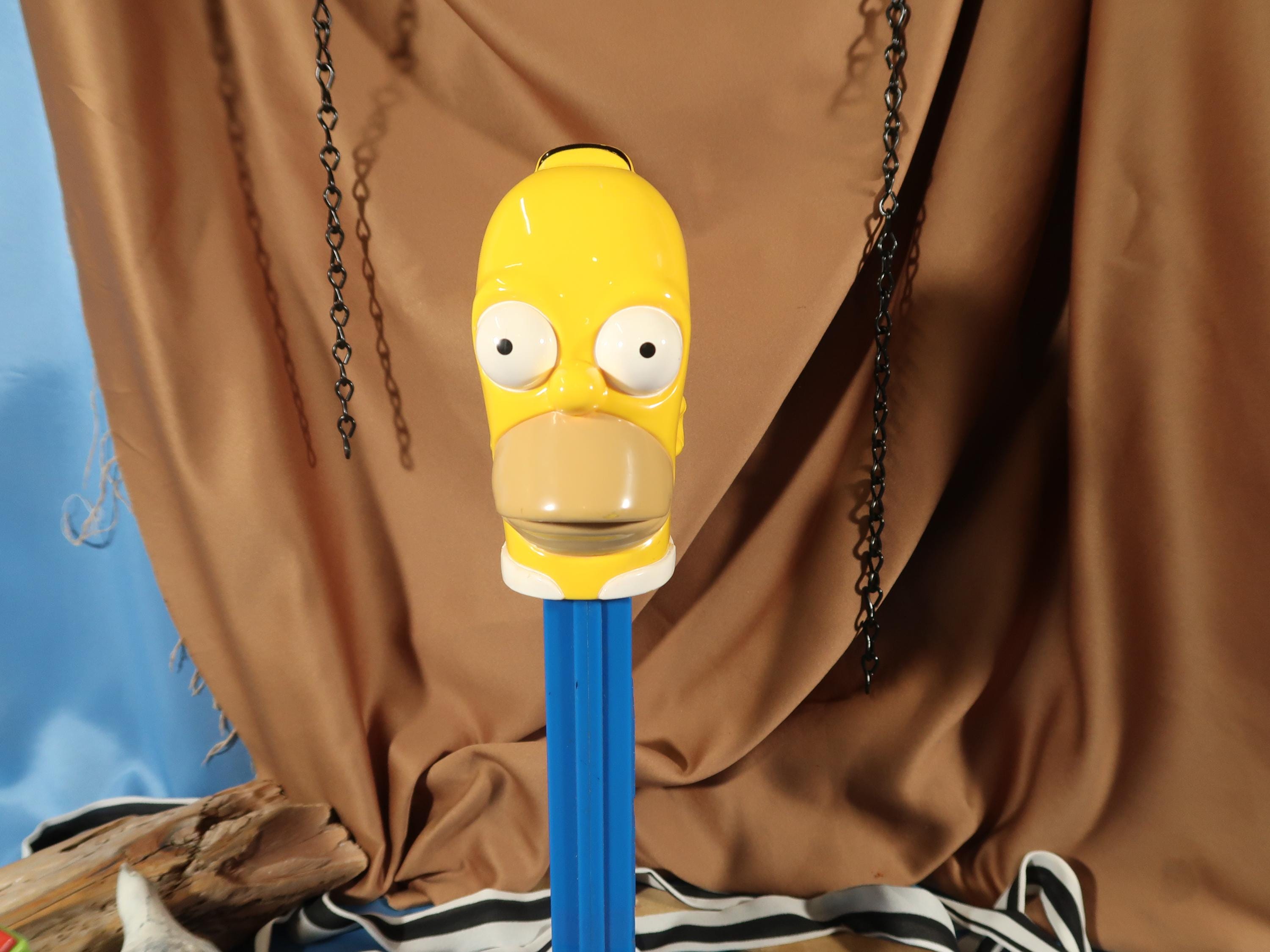HOMER SIMPSON PEZ, Giant 13 Inch Homer Simpson Vintage Pez
