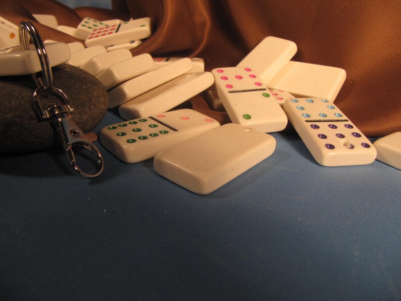 KEYCHAIN With VINTAGE DOMINO Tile , Domino Tile Keychain, Keychain ...