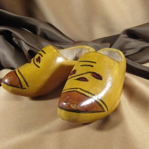 Vintage Dutch Klompen, Antique Klompen Clogs, Hand Painted Wooden Shoes, Dutch Carved Wooden Shoe Rack, Dutch Souvenir Gift, Home Decor