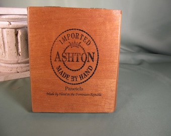 ASHTON CIGAR Box, Vintage Cigar Box with brass like hinges, mint condition vintage storage box from cigars, 25 cigar vintage empty box
