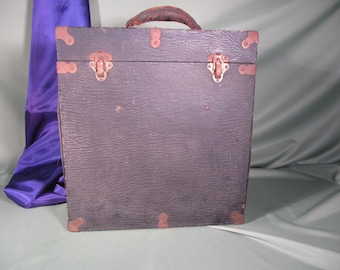 ANTIQUE UTILITY BOX, Saint Marys Equipment Box by Holland Brass Works 1942 Chicago, Antique Utility Box with Handle, small antique unique