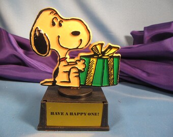 Vintage Snoopy Aviva Trophy: Psychiatric Help 5 Cents. Keep the