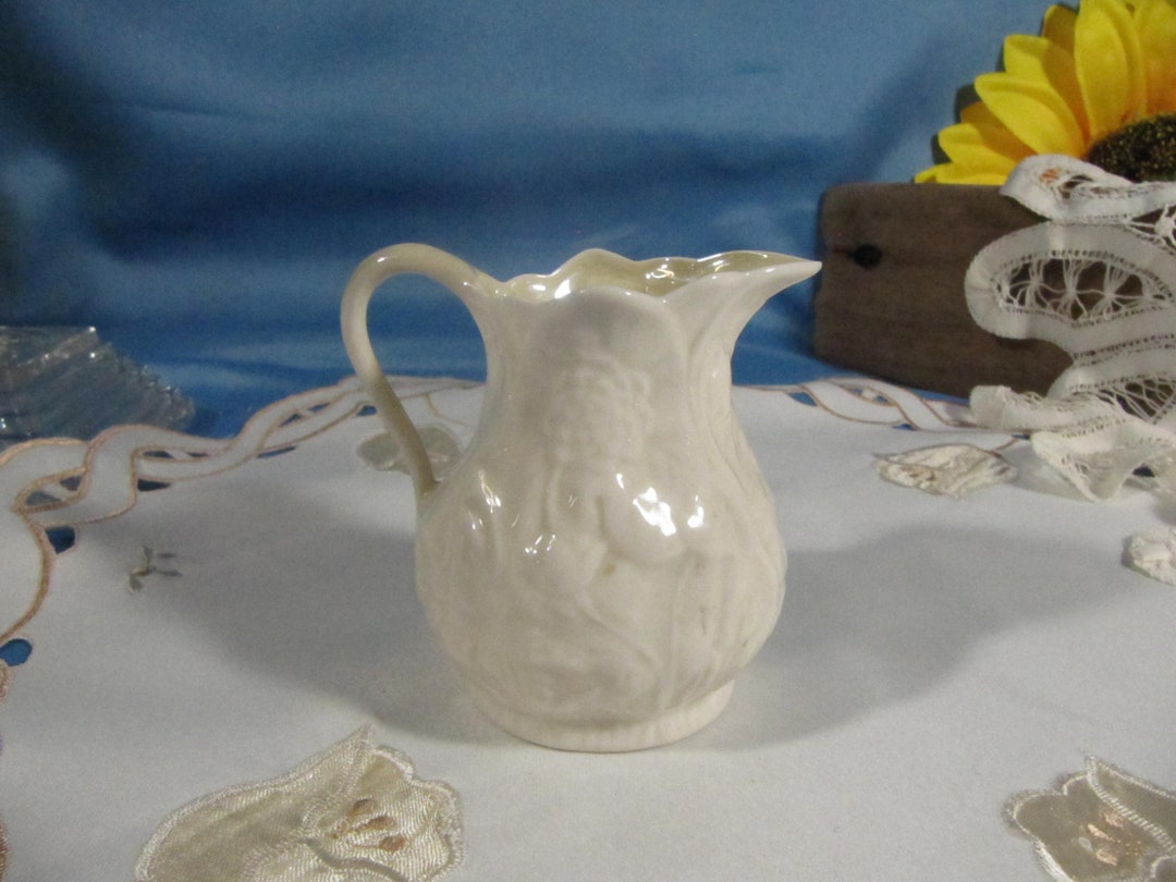 BELLEEK FERMANAGH CREAMER, Vintage Ireland Pottery of Small Creamer