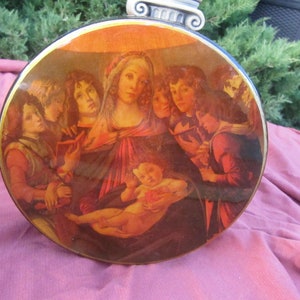 LACQUERED BOTTICELLI BOX, Vintage Sandro Botticelli Madonna del Melograno Madonna del Magnificat Uffizi Salatura Madonna  Decorative Box