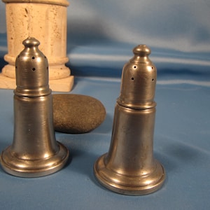 EMPIRE Pewter SALT and Pepper SHakers,glass lined and weighted,pewter salt and pepper souvenir salt and pepper shaker,old world charm shaker