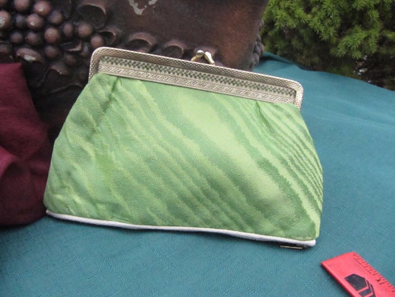 Regular Shoulder bag Ladies Hand Purse, Size: Medium And Large at Rs 350 in  Mumbai