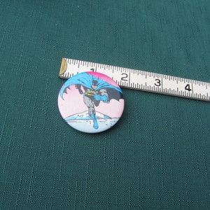 BATMAN DC COMICS 1972 Badge Pin Pin Back, Button Pin, Vintage Batman Superhero Mint Condition Badge Pin Dc Comic Book series Pin Back 1970s image 7