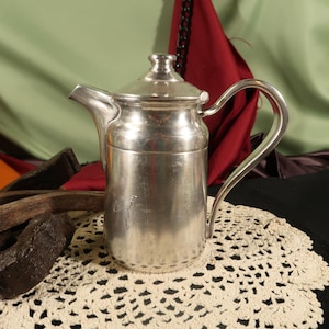 REED BARTON FAIRMONT Hotel Creamer,large Heavy SIlver creamer pitcher silver chrome small cream pitcher pourer  bowl creamer, San Francisco