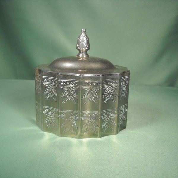 GODINGER SILVERPLATE CONTAINER with lid and velvet lining, Godinger, Silverplate Box with lid and Velvet lining, Godinger Multi Purpose Box