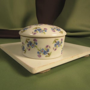 LIMOGES PORCELAIN JAR, Vintage Limoges, Limoges Floral Jar, Limoges Pottery, Limoges Glassware, Limoges France small white jar with lid