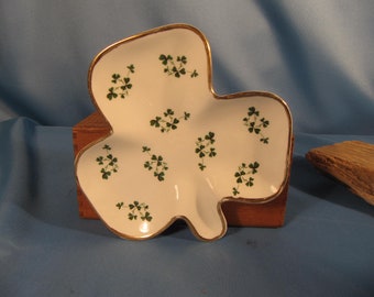 CARRIGALINE POTTERY SHAMROCK Dish, Small with Plate with Shamrock made in Cork Ireland,Made in Republic Of Ireland, Irish Pottery Plate 1970