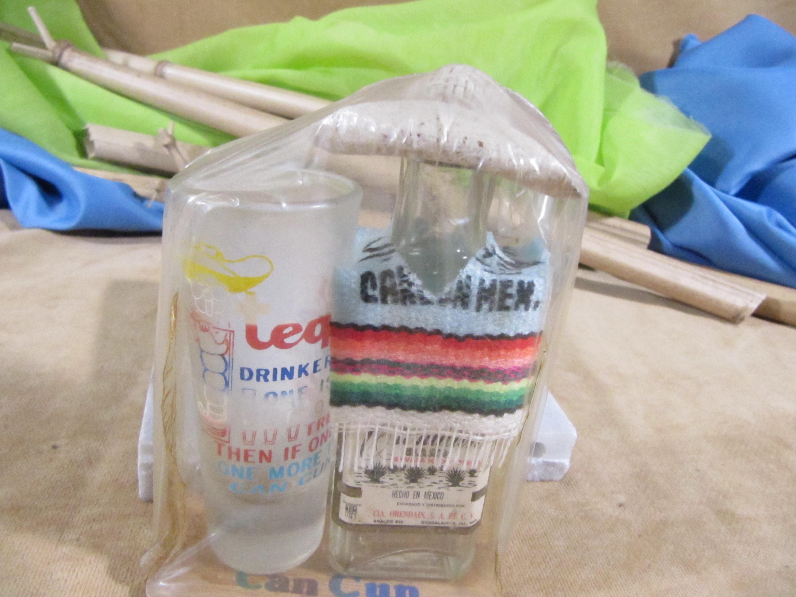 カンクン メキシコ テキーラ ヴィンテージ ボトル、空のメキシコ